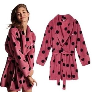 Pink Victoria’s Secret Plush Robe Pink with Balck Polka Dots Like New